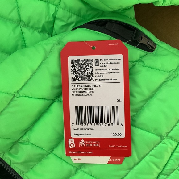 Neon Green Boys XL (18/20) North Face Jacket. NWT. - Picture 4 of 5